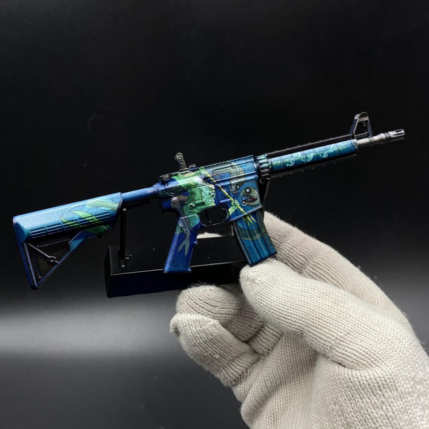 CS Game Skin M4A4 Poseidon Mini Metal Game Replica For Collection