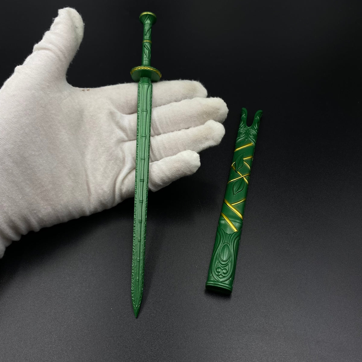 Green Bamboo Bee Cloud Sword from Mortal's Legend of Immortality Mini Metal Sword Collectible