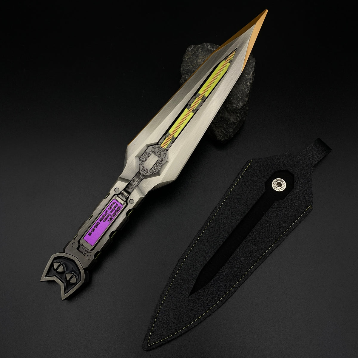 Delta Force Hackclaw Data Dagger Replica, Game Fan Collection Display Prop