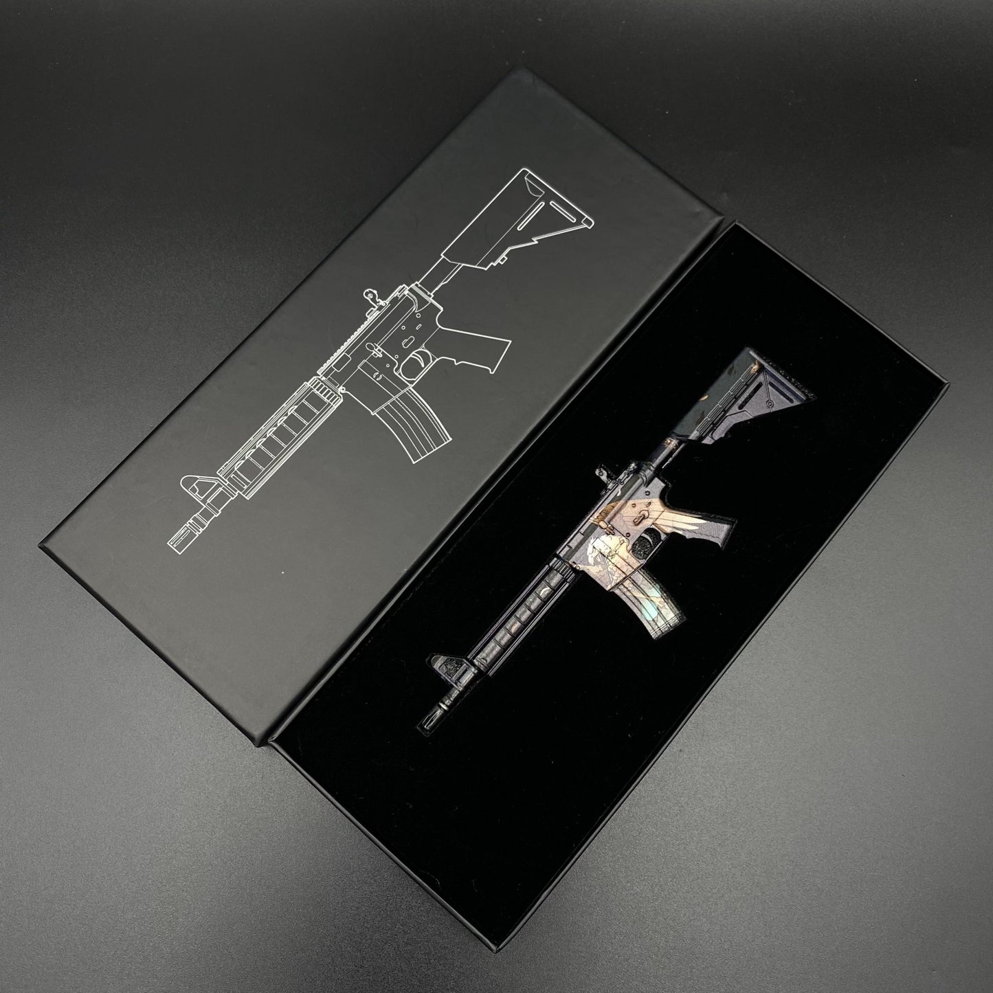 CS Hot Skin M4A4 Griffin Mini Metal Replica For Collectible