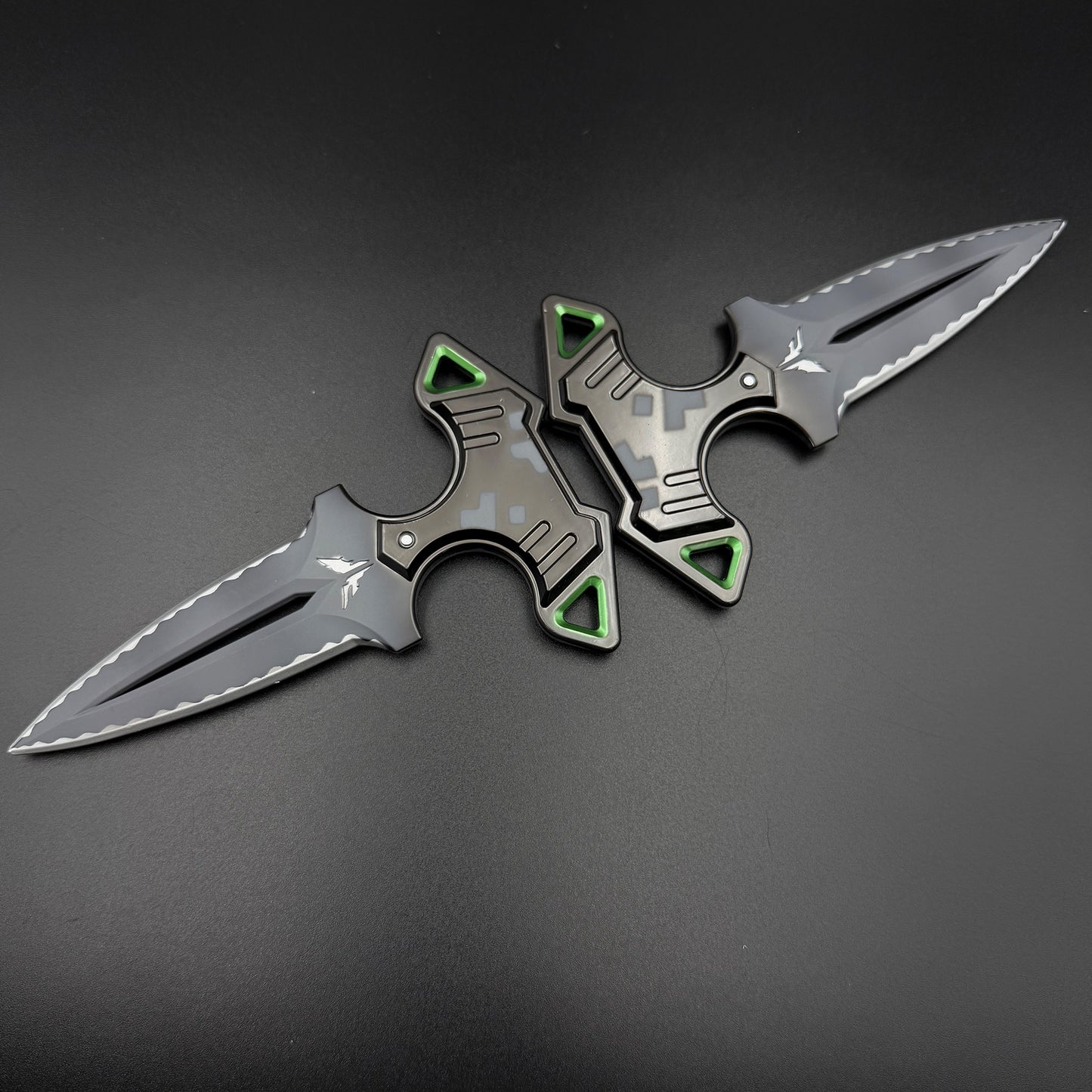 Rogue Dagger Knife, 1:1 Scale Replica of Skin Replica Cosplay Prop Set Unsharpened Game Prop Collectible
