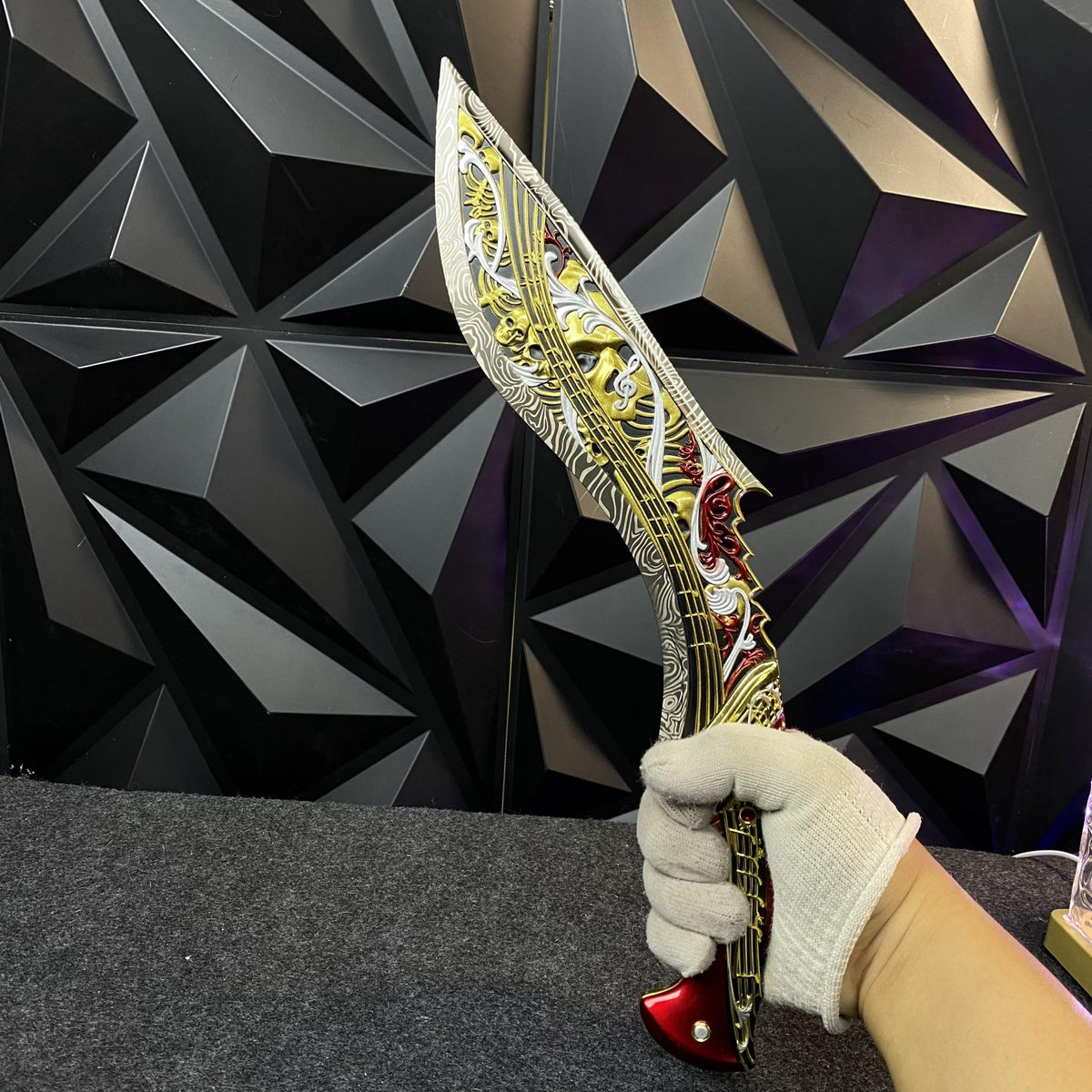 40CM/15.74" Delta Force Elegy Hot Game Weapon Replica - Game Collectible Decorative Ornament
