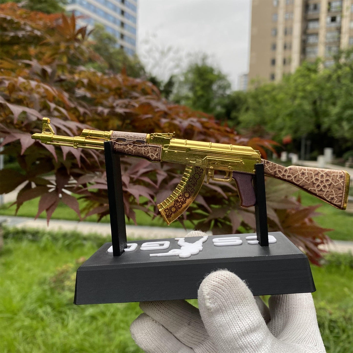 Tiny AK-47 Gold Arabesque Miniature Metal Collectible For Display