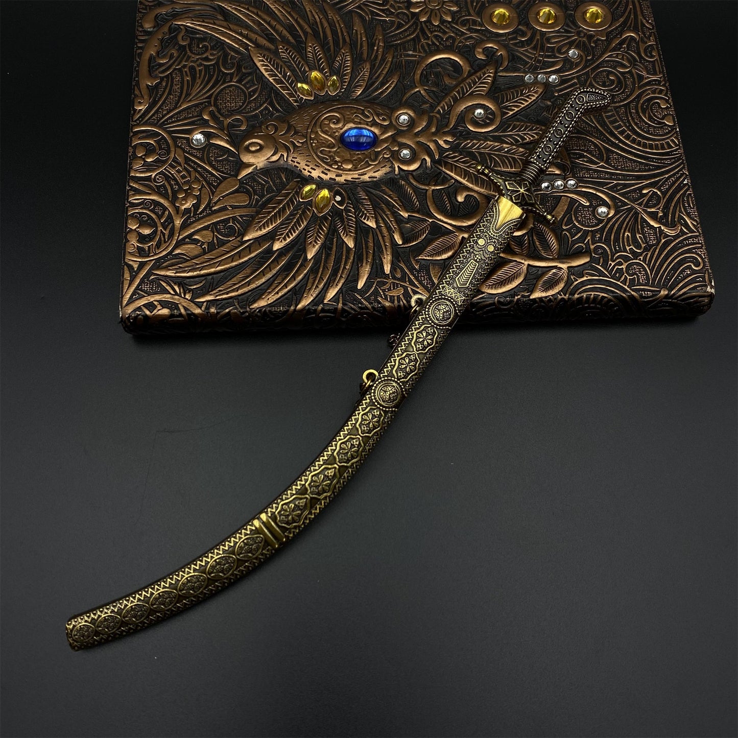 Arabian Scimitar Metal Miniature Classical Middle Eastern Sword Collection