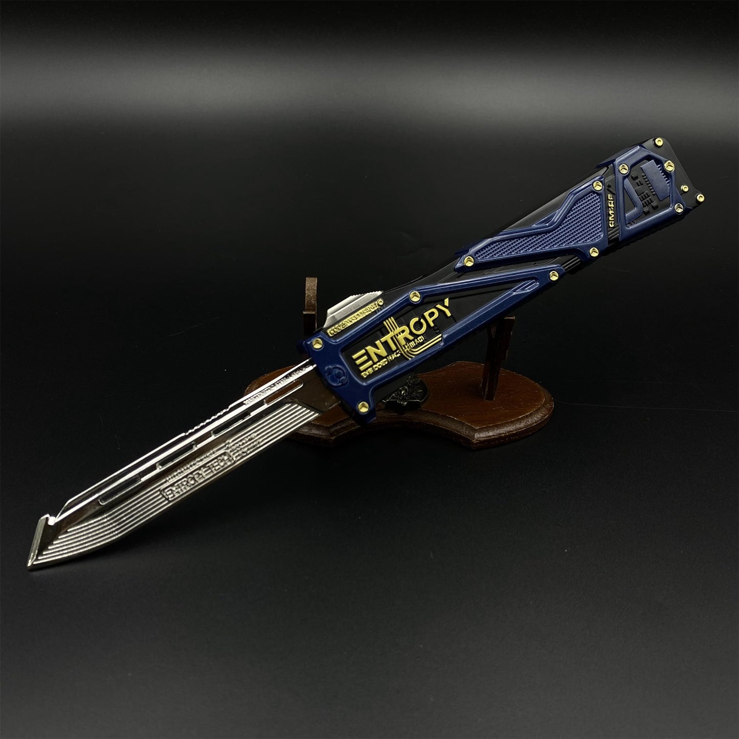 Arena Breakout  Phantom Protocol Knife Dull Blade Alloy Prop For Collection