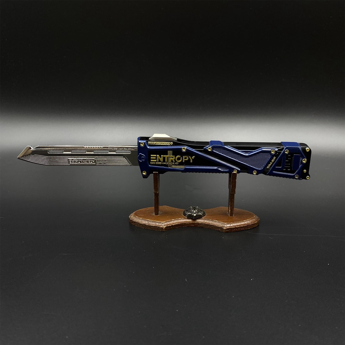 Arena Breakout  Phantom Protocol Knife Dull Blade Alloy Prop For Collection