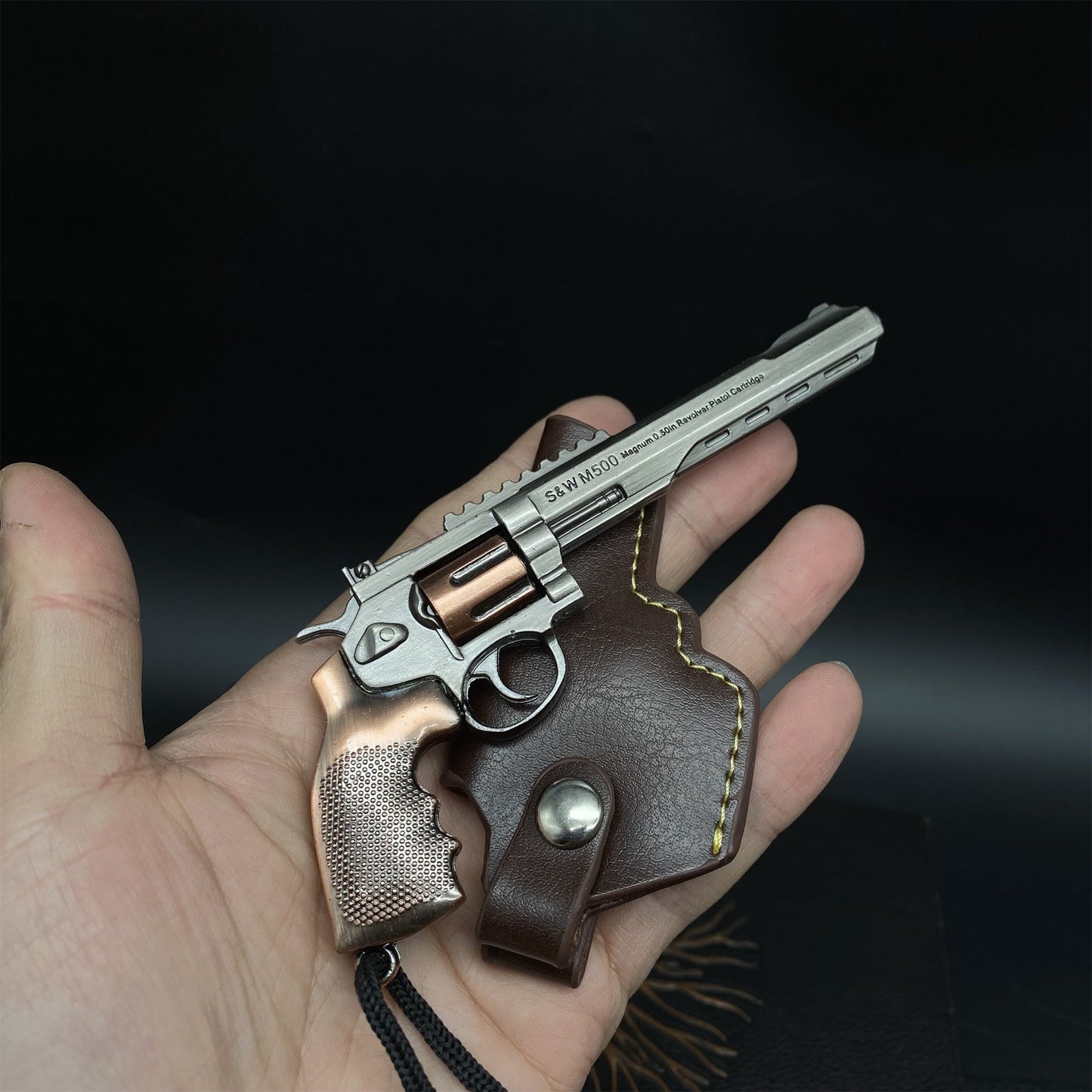 Tiny Gun Bison Revolver S&M 500 Metal Replica 