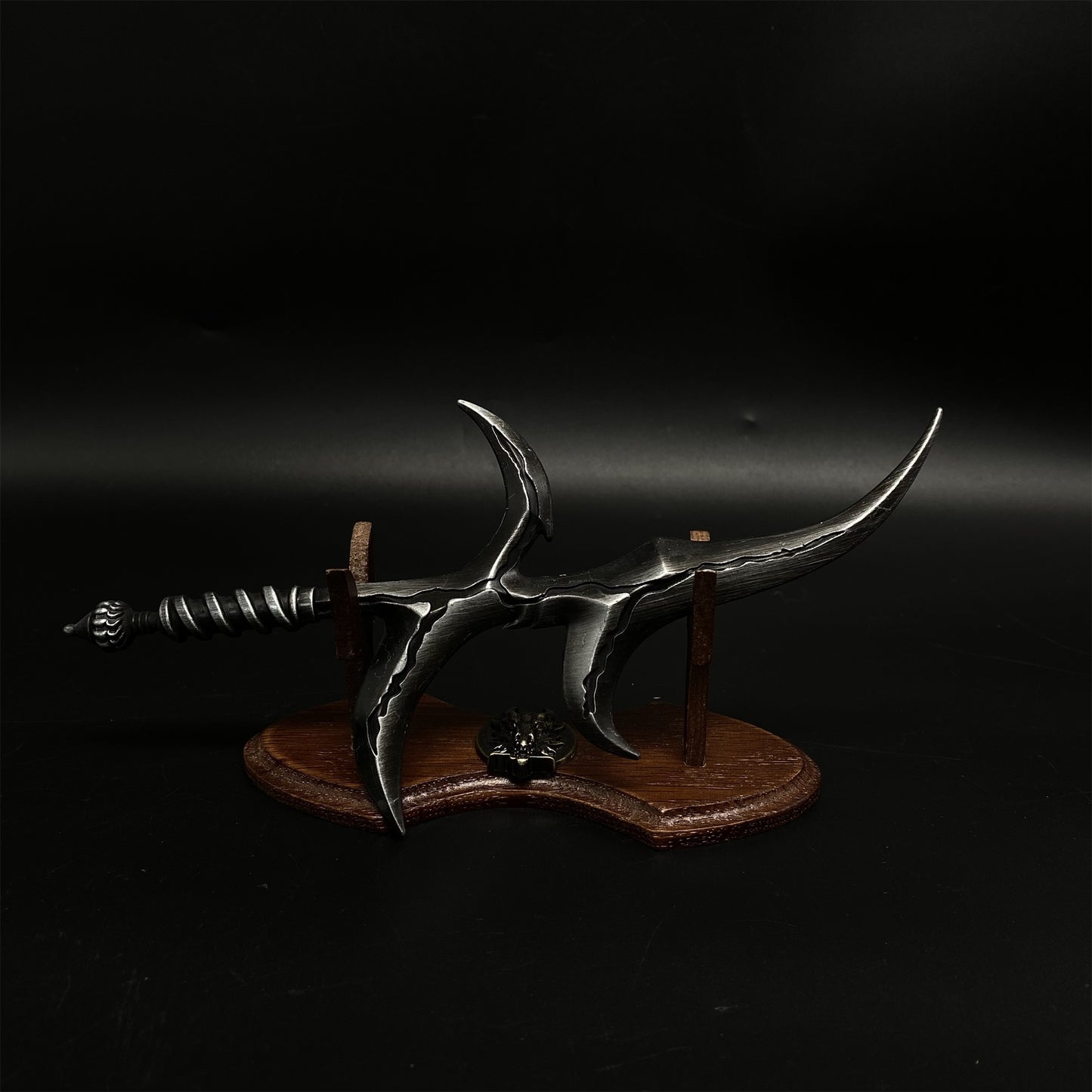 ER Black Knife Metal Miniature For Display