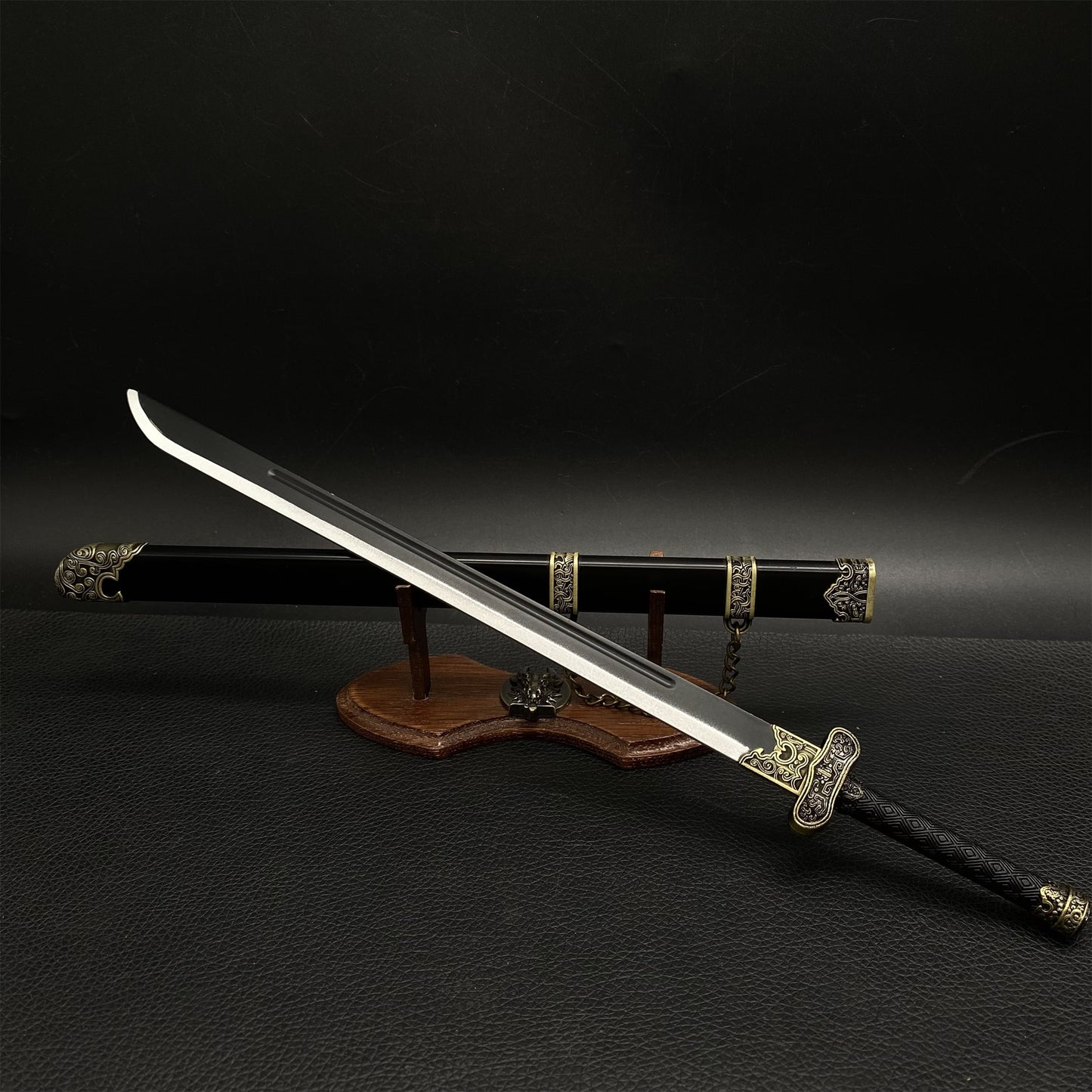 Chinese Movie 'The Lost Tomb' Zhang Qiling's Black Gold Ancient Knife Metal Replica