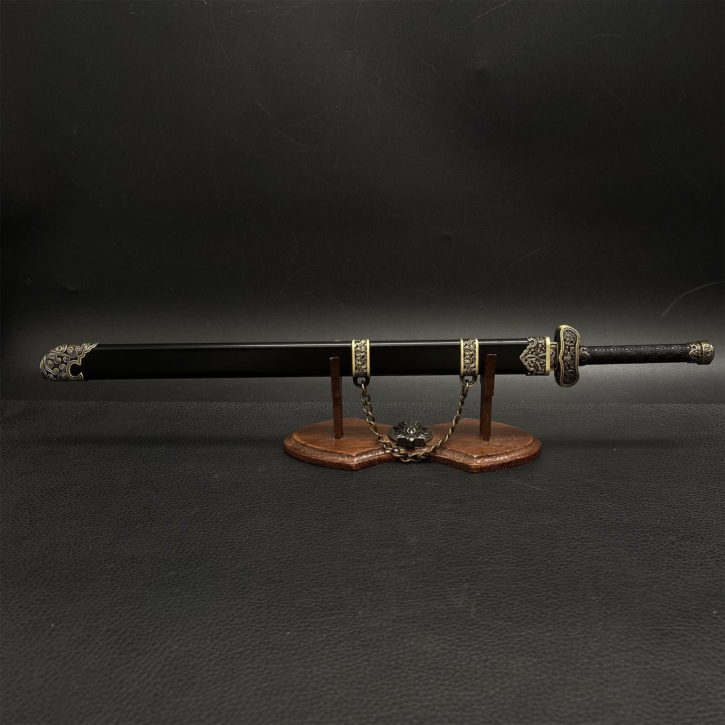 Chinese Movie 'The Lost Tomb' Zhang Qiling's Black Gold Ancient Knife Metal Replica