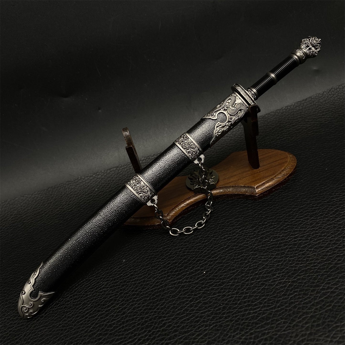 The Lost Tomb Black Gold Ancient Knife Metal Replica