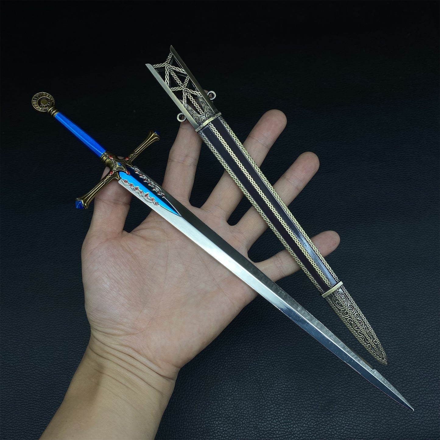 Carian Knight's Sword Metal Mini Art-Golden Plated