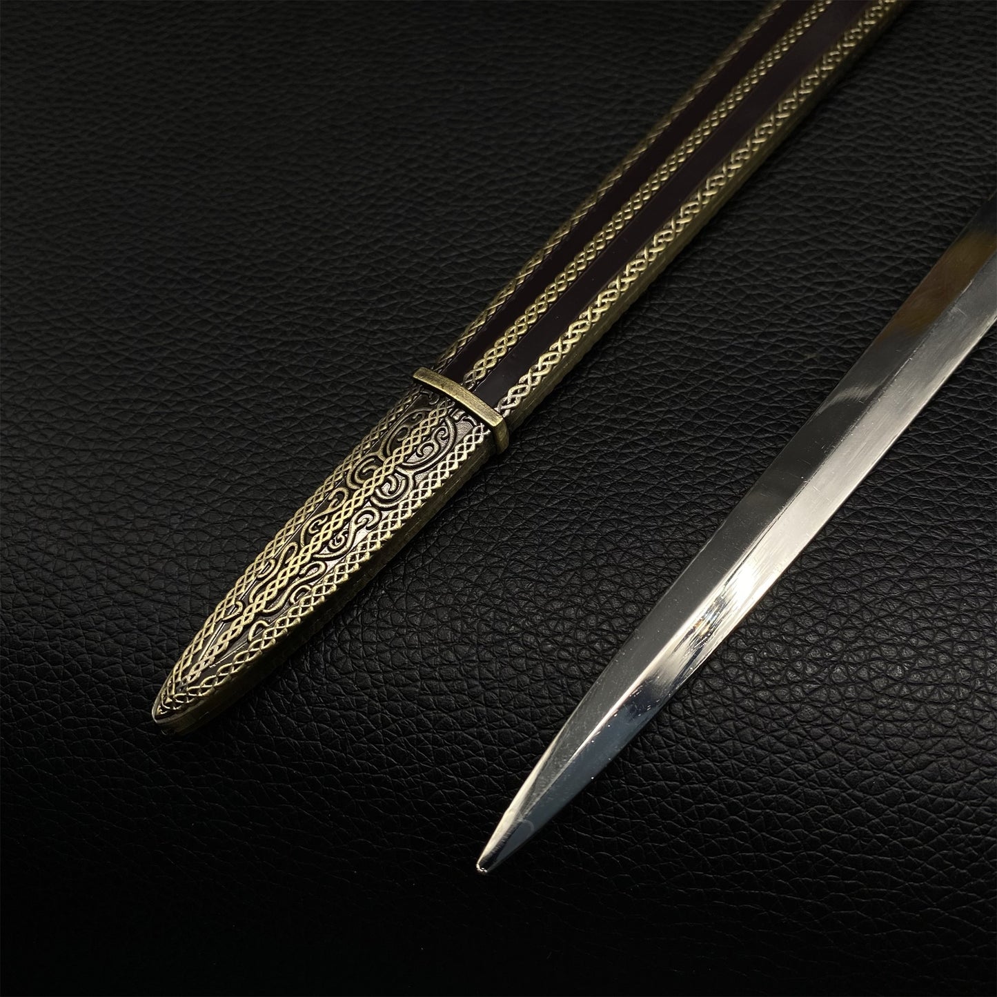 Carian Knight's Sword Metal Mini Art-Golden Plated