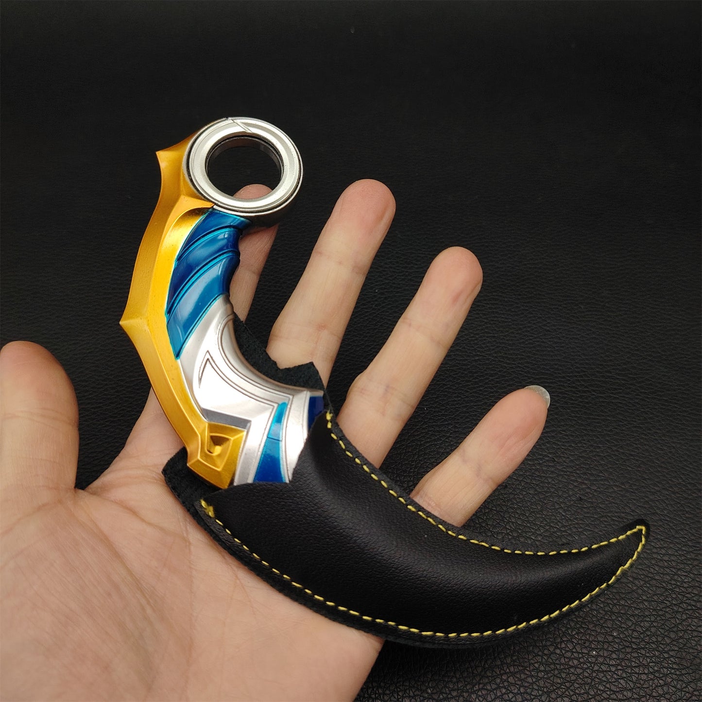 Val Celestial Holater Claw Metal Replica