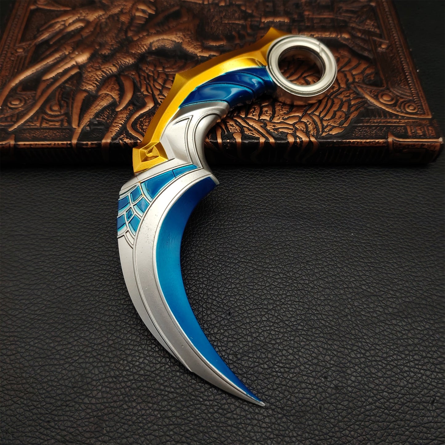 Val Celestial Holater Claw Metal Replica