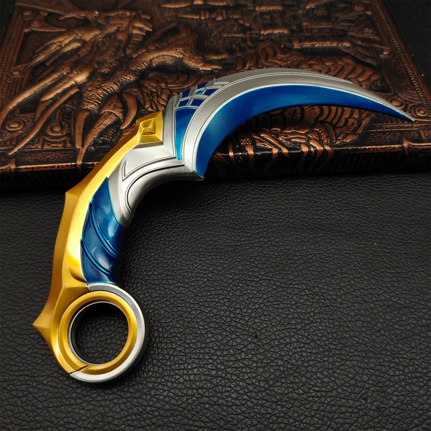 Val Celestial Holater Claw Metal Replica