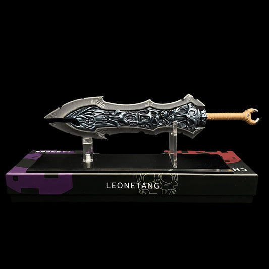 1/6 Classical Game Chaoseater Greatsword Metal Miniature
