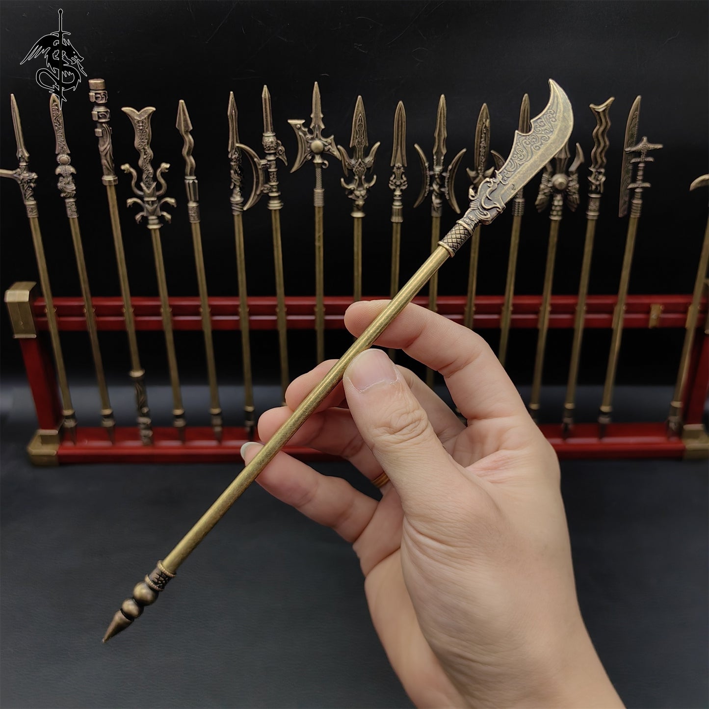 Hand-Forged Metal 18PCS Cold Weapons in Ancient China With Stand