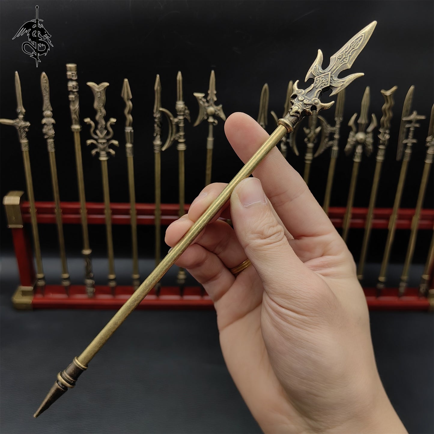 Hand-Forged Metal 18PCS Cold Weapons in Ancient China With Stand