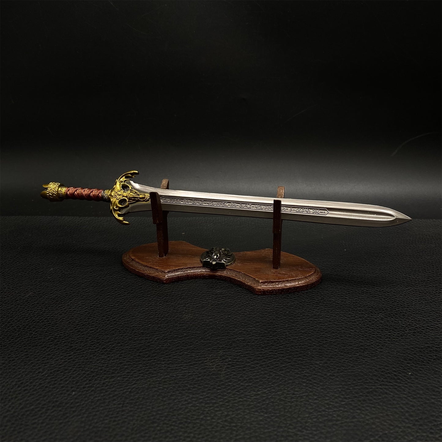 Metal Conan Sword  And King Sword Miniatures Replicas