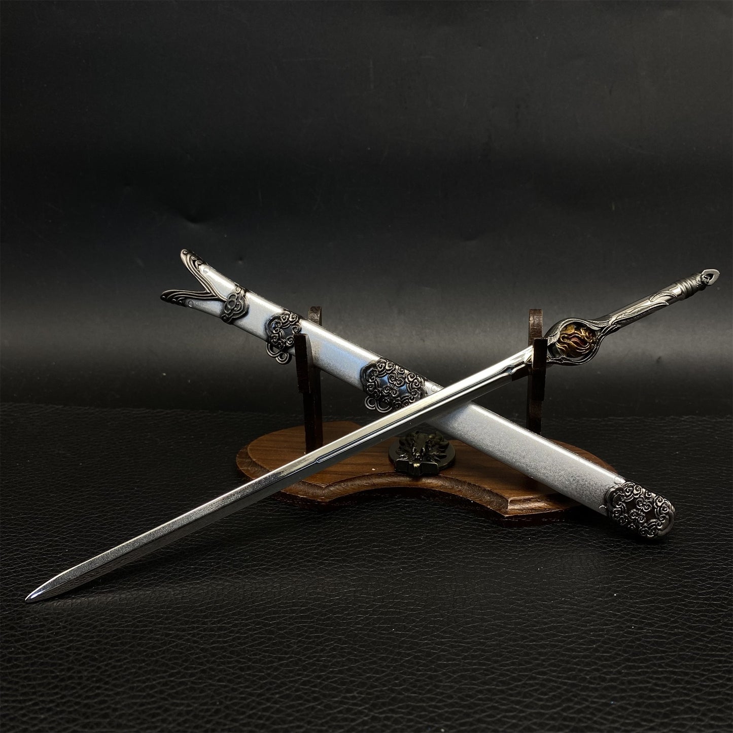 Chinese Ancient Crane Feather Sword Metal Replica