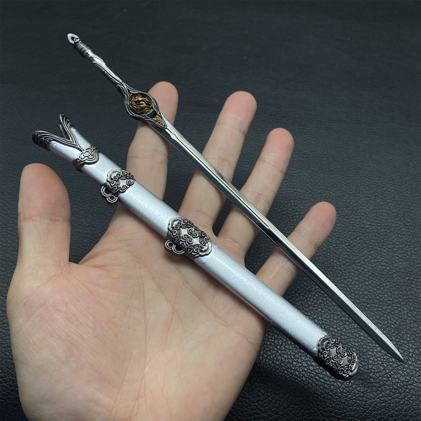Chinese Ancient Crane Feather Sword Metal Replica Miniwarrior 