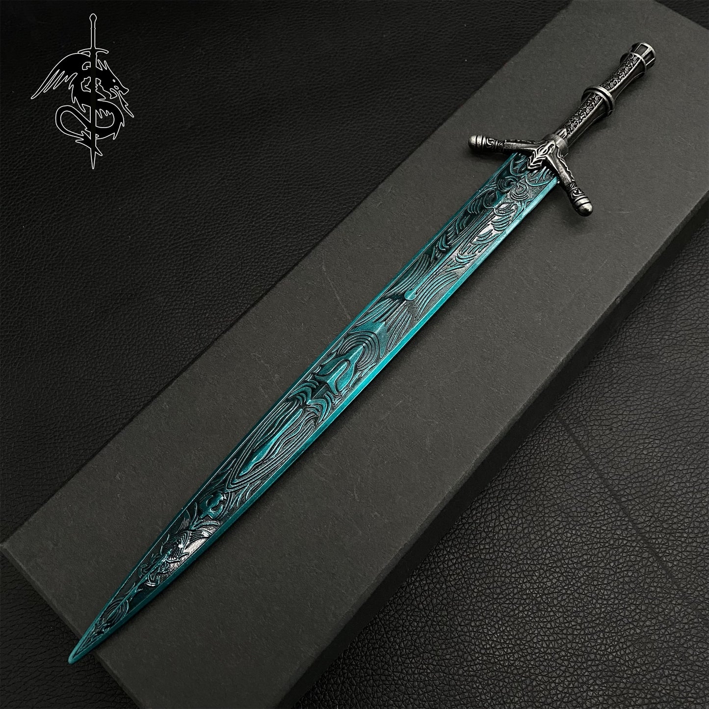 Mini Moonlight Greatsword Metal Dark Moon Sword