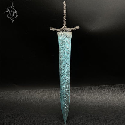 Metal Dark Moonlight Greatsword 8.5" Metal Miniature