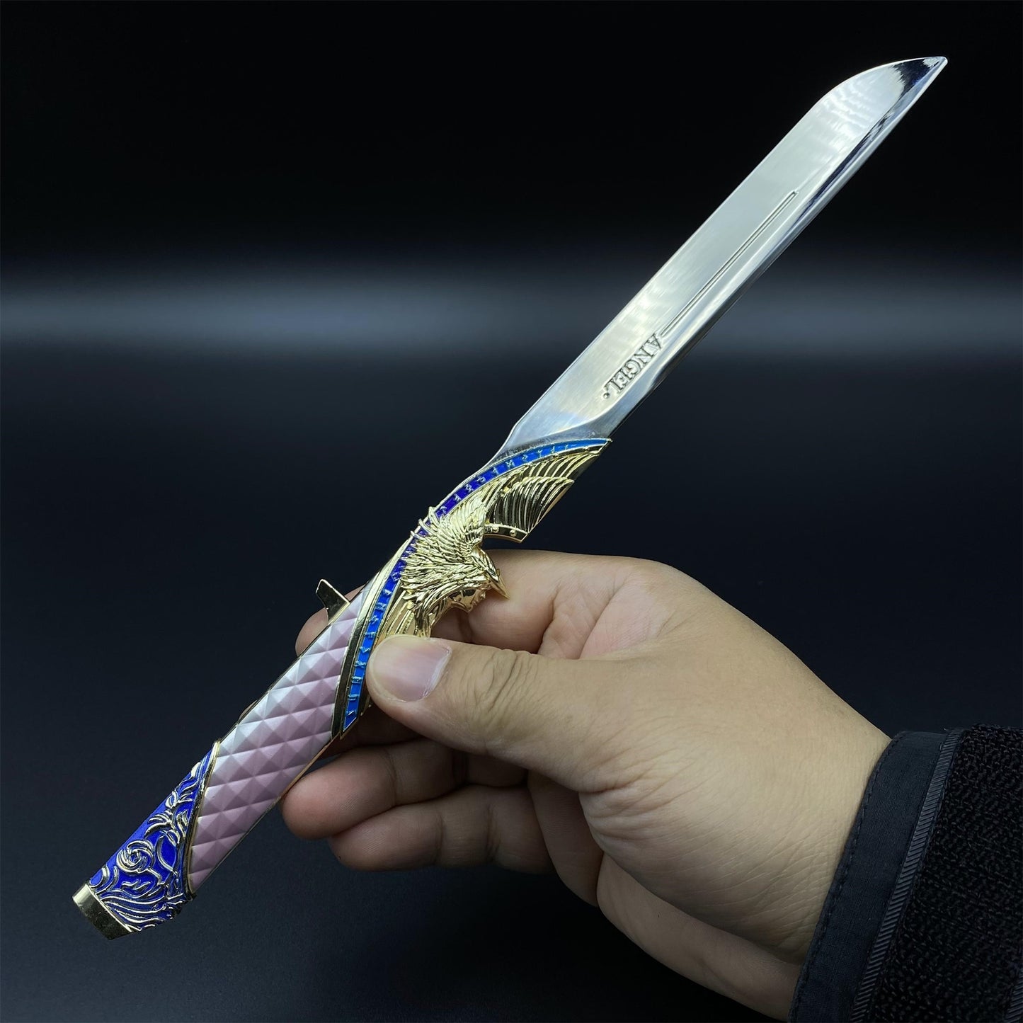 Metal Delta Force Dark Star Short Sword Replica - Game Collectibles