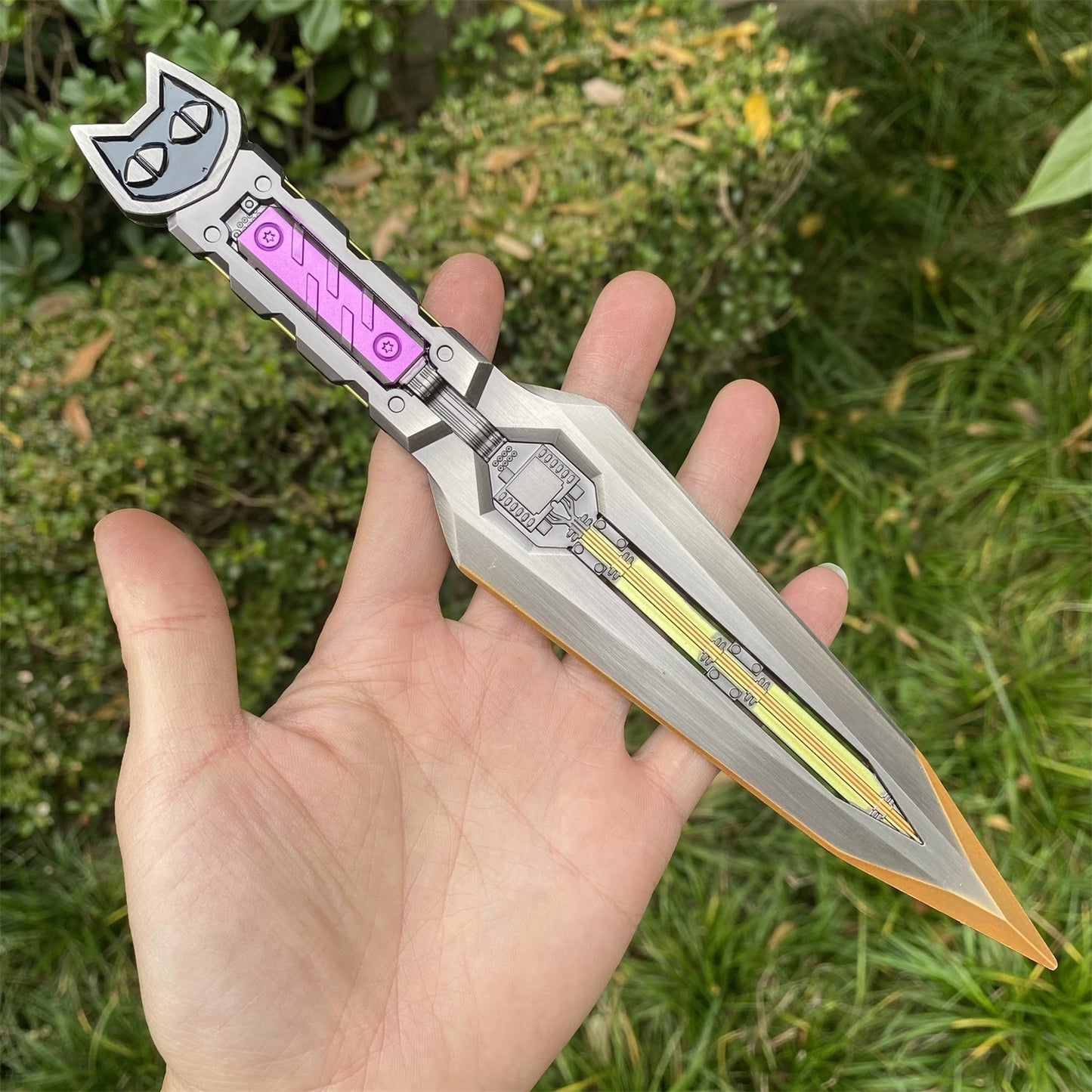 DF Hackclaw Data Knife Metal Replica