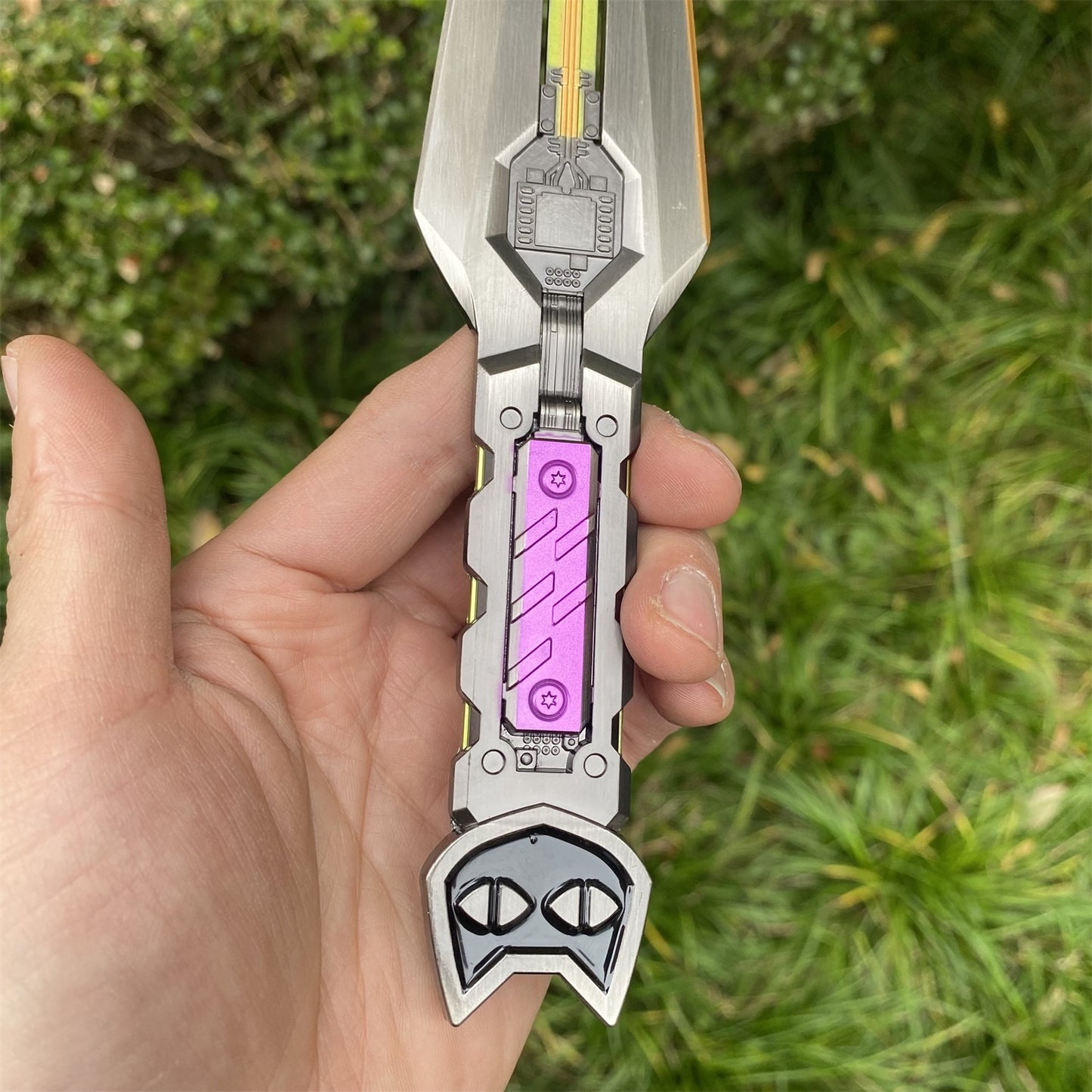 DF Hackclaw Data Knife Metal Replica