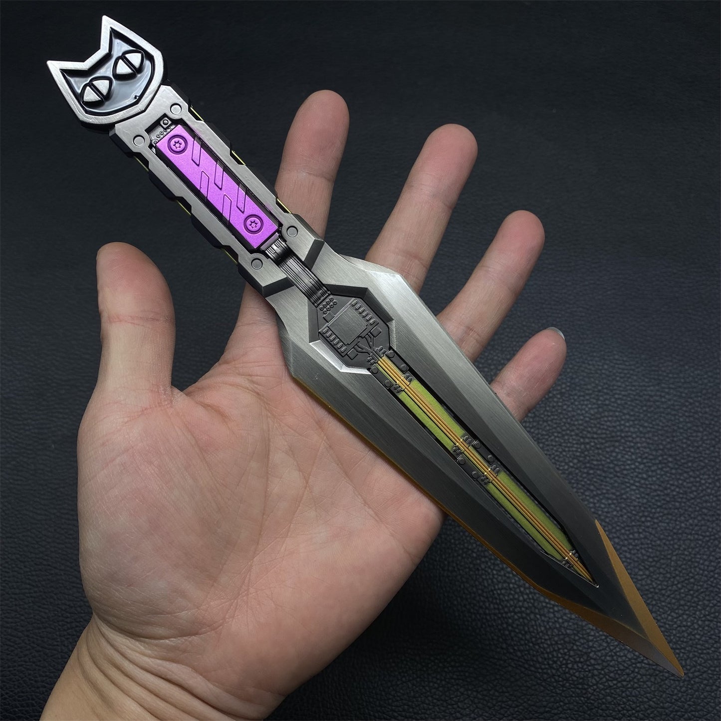 DF Hackclaw Data Knife Metal Replica