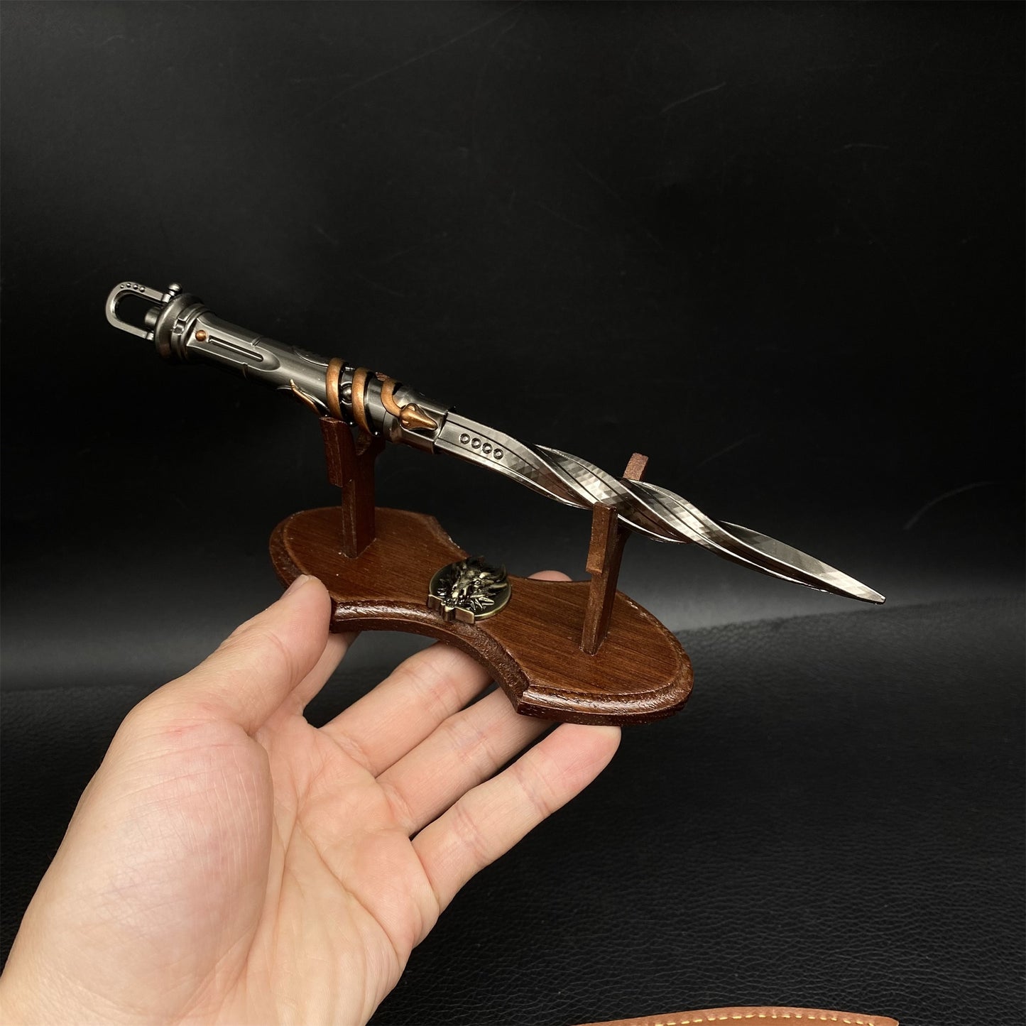 Metal Disc Tooth Removal Short Blade Mini Replica Display Collection