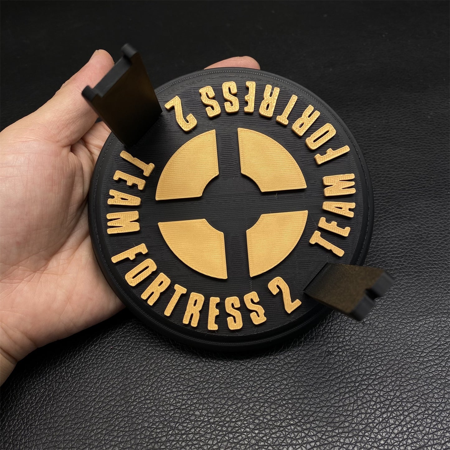 3D Printing Spy & TF2 Black Rose Balisong Display Holder