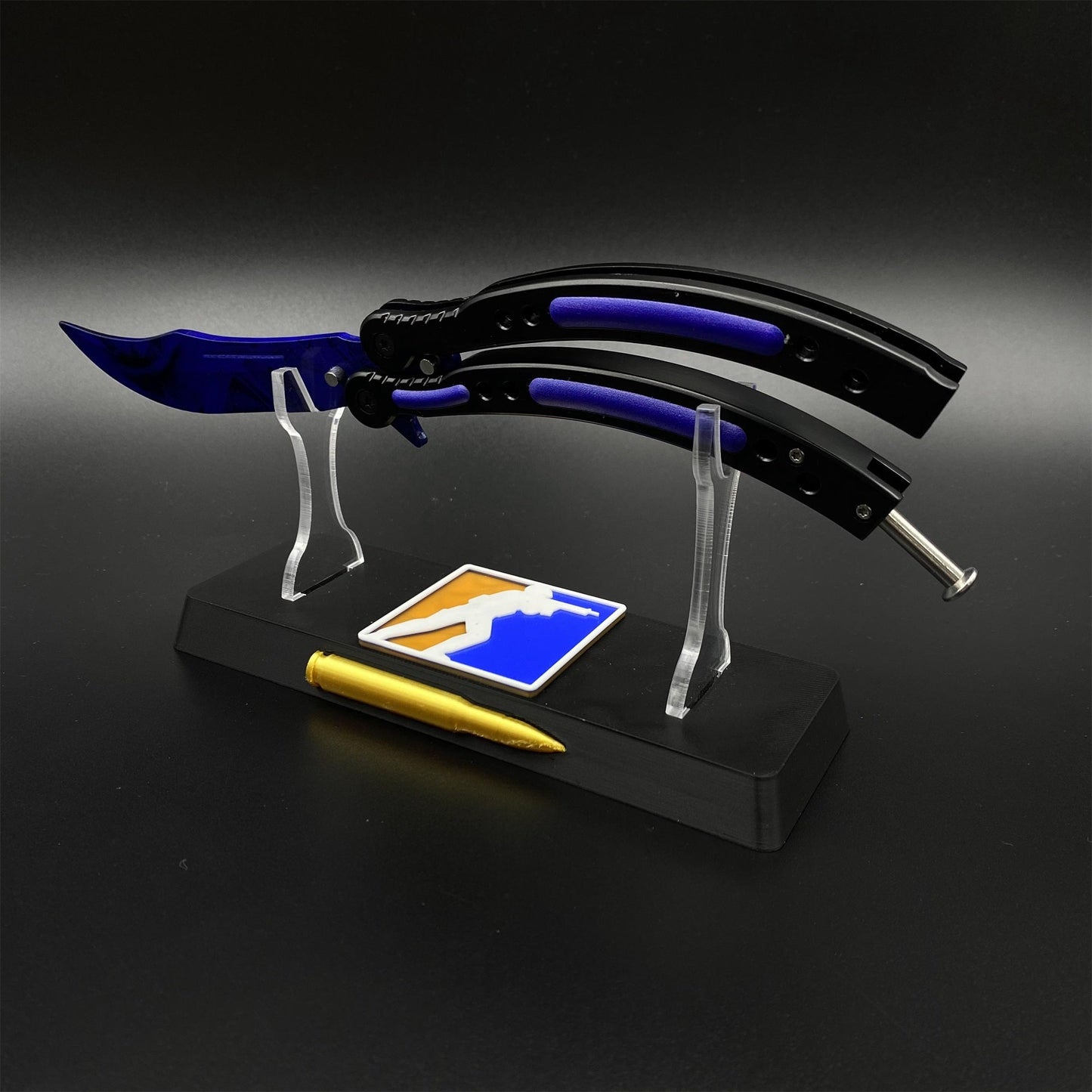 CS2 Butterfly Knife Doppler Sapphire Balisong Replica - Unsharpened Game Prop Collectible with Display Stand