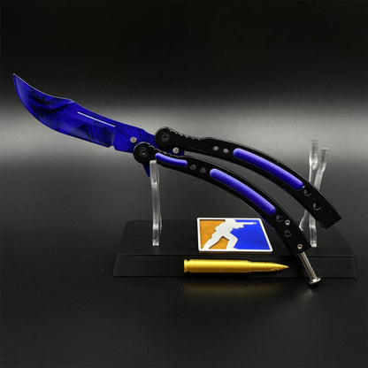 CS2 Butterfly Knife Doppler Sapphire Balisong Replica - Unsharpened Game Prop Collectible with Display Stand