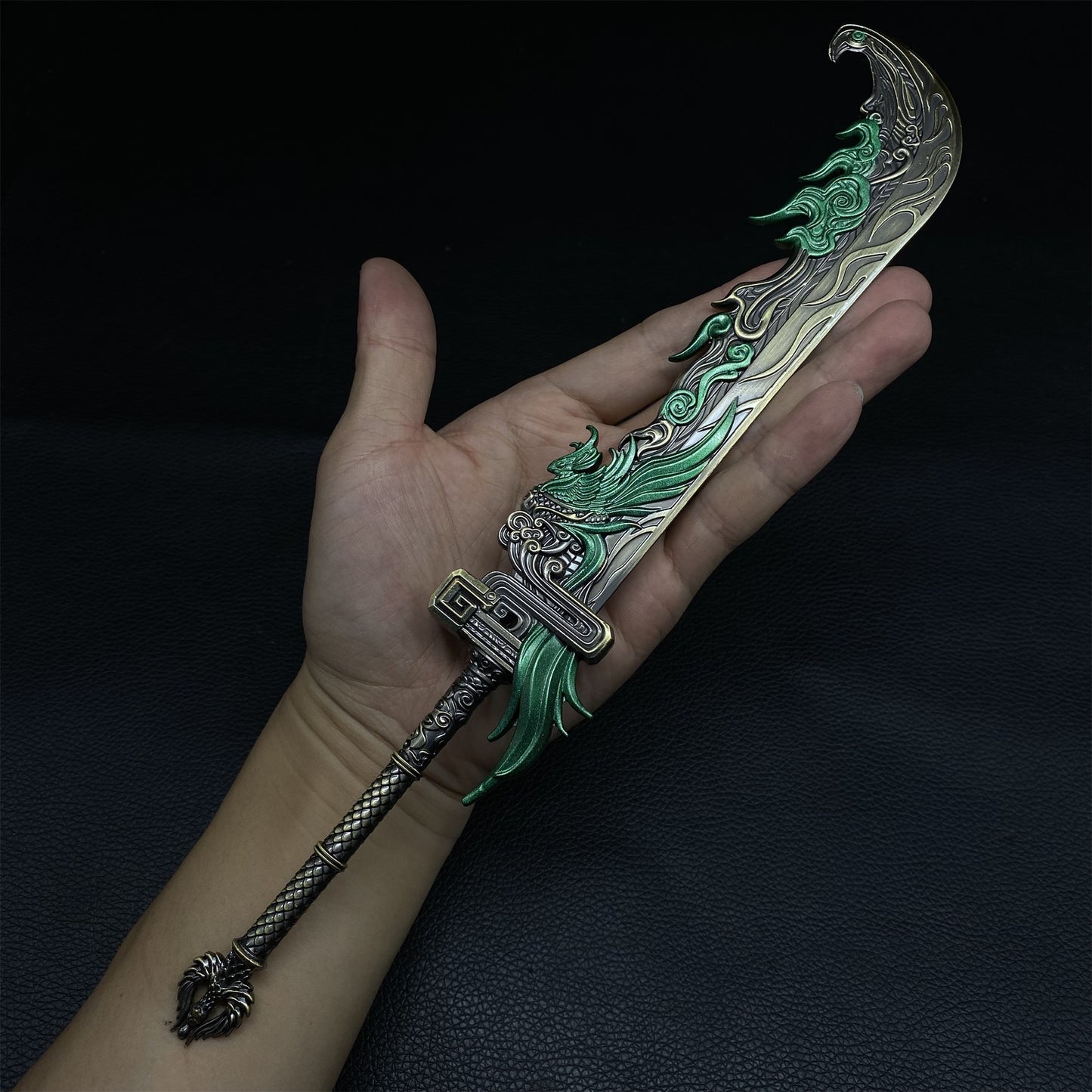 Chinese Phoenix Broadsword Metal Miniature Craft