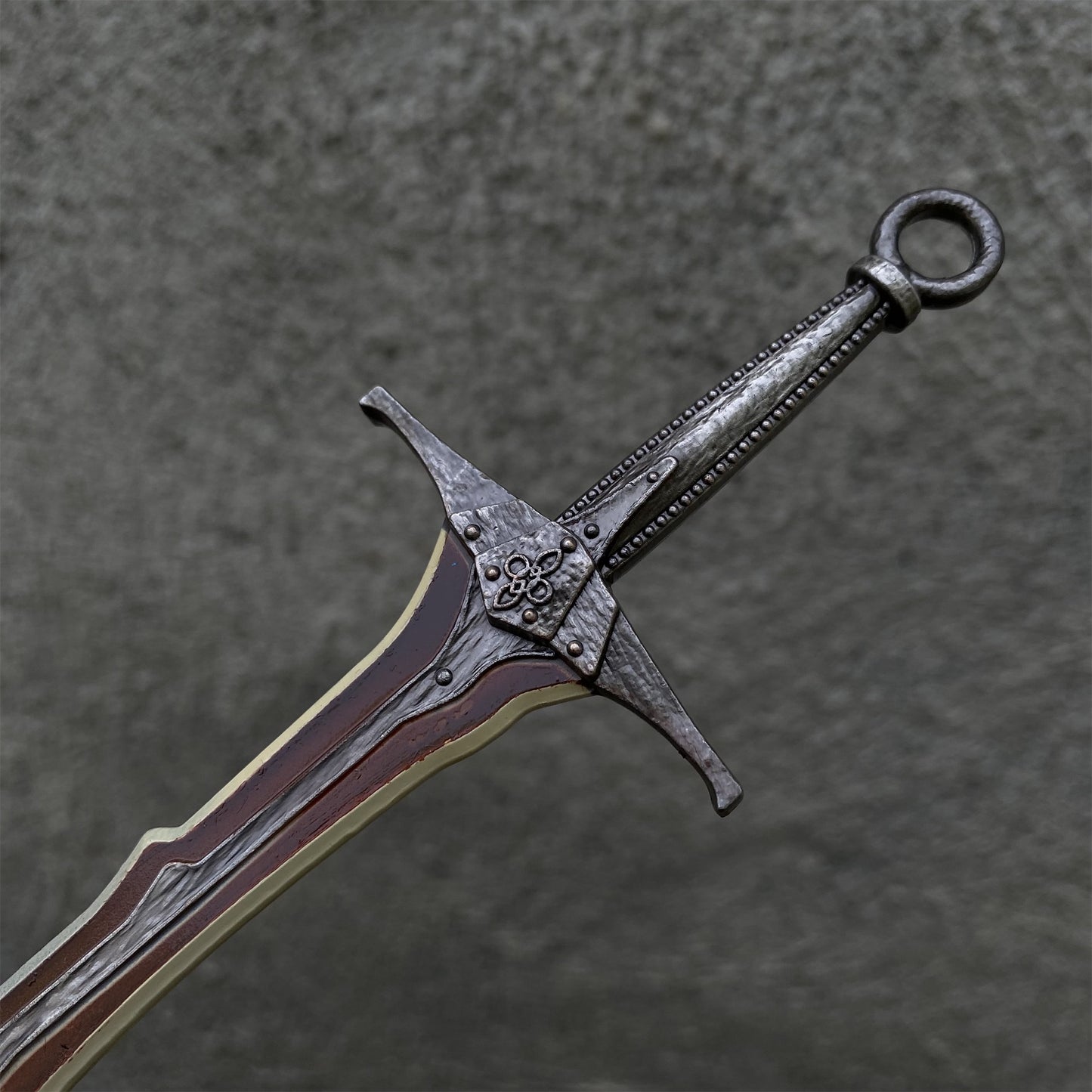 Dragonbone Greatsword Metal Miniature Gift Box