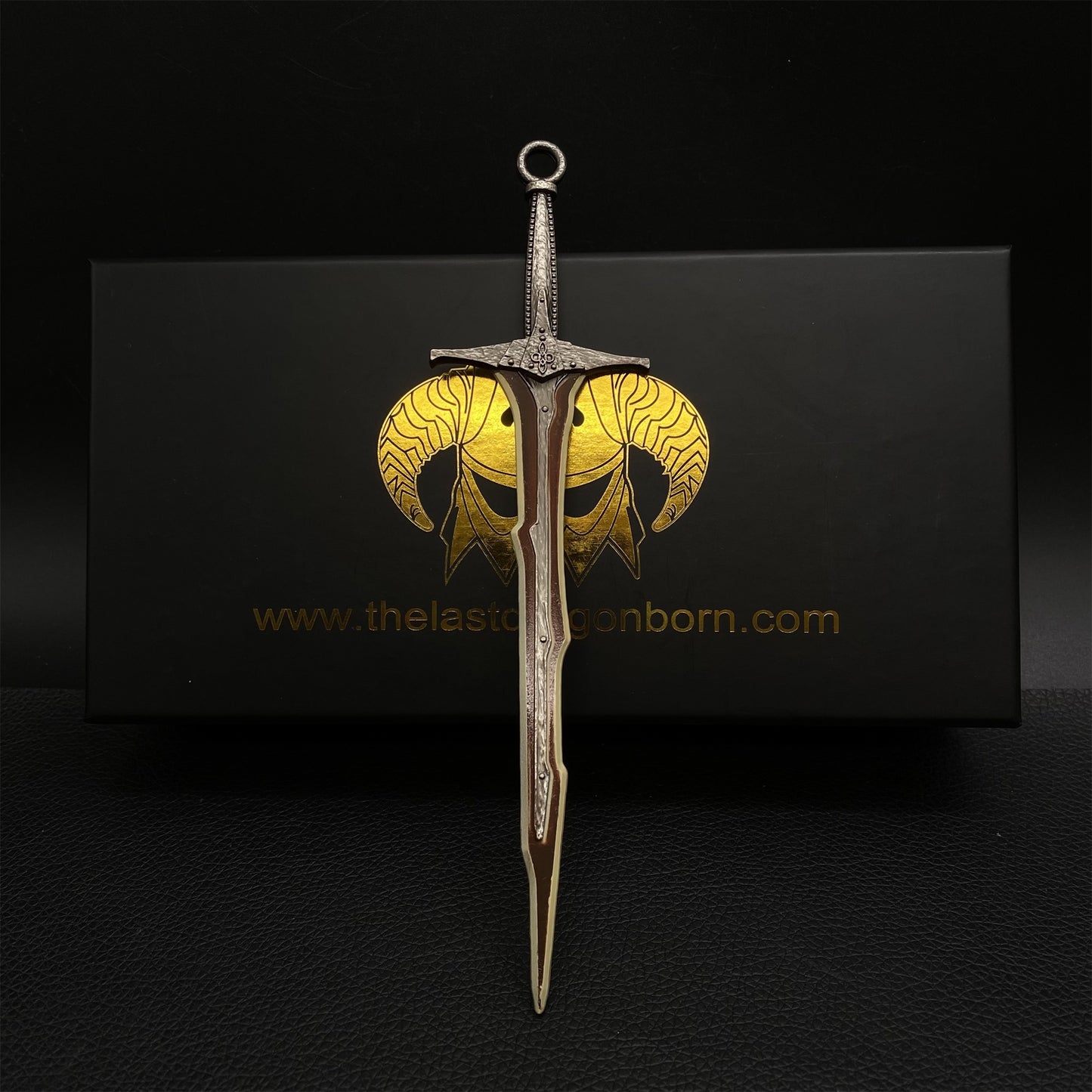 Dragonbone Greatsword Metal Miniature Gift Box