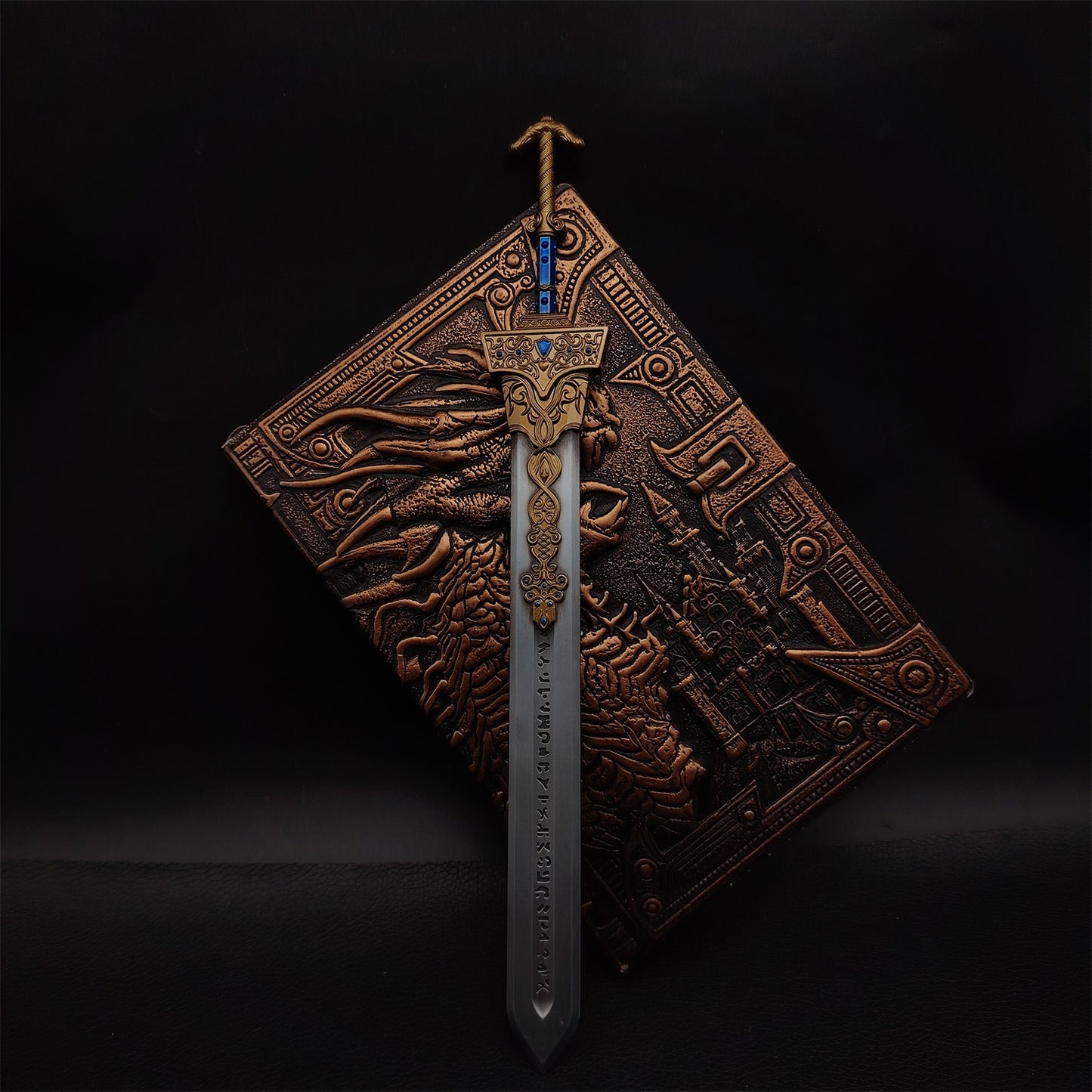 ER Royal Greatsword Metal Miniature
