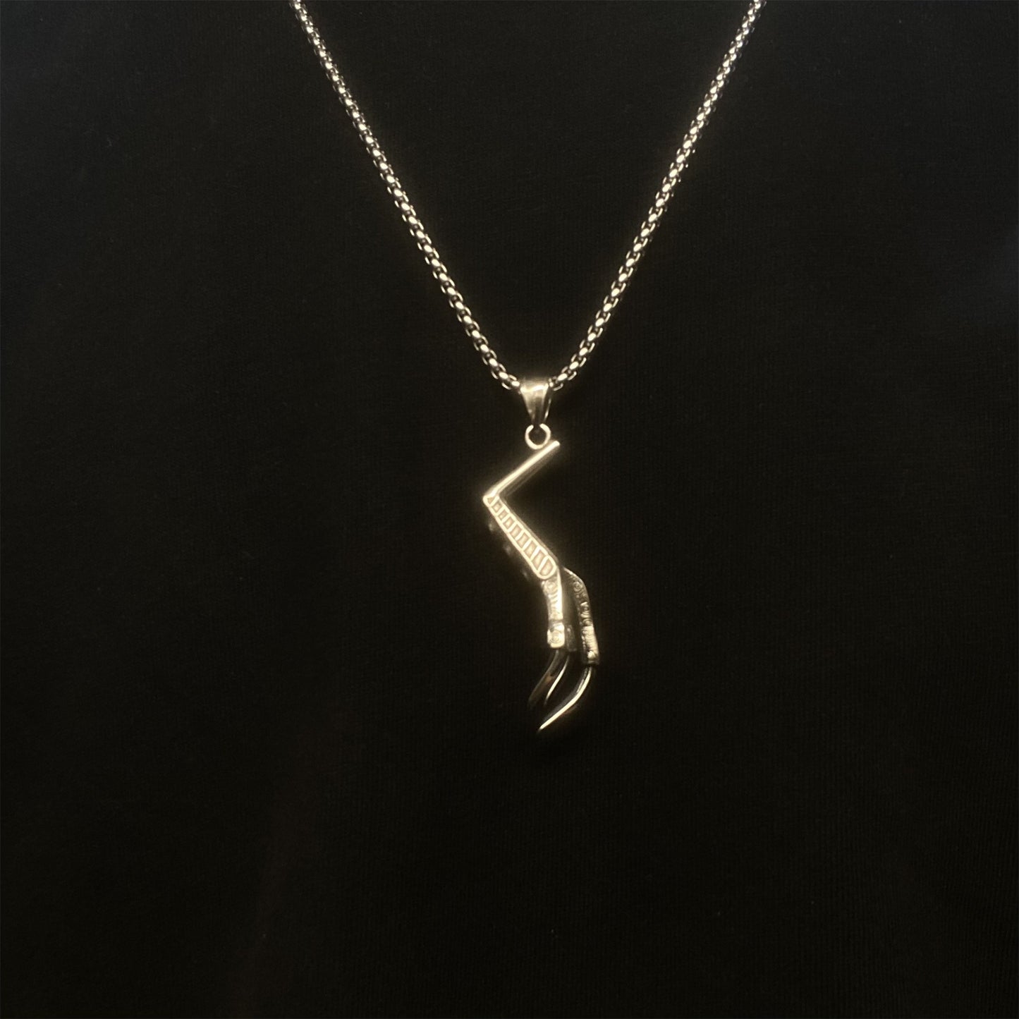 Eagle's Claw Necklace Replica