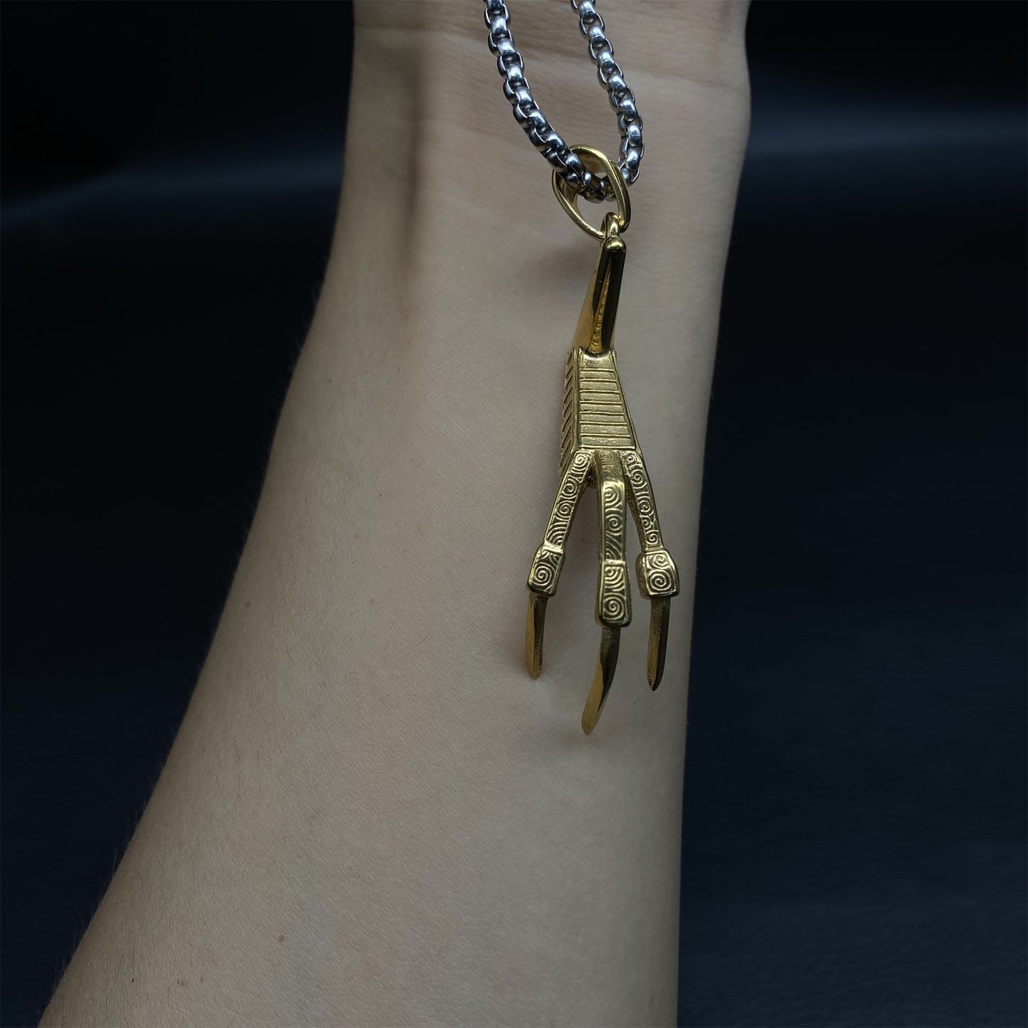 Eagle's Claw Necklace Replica