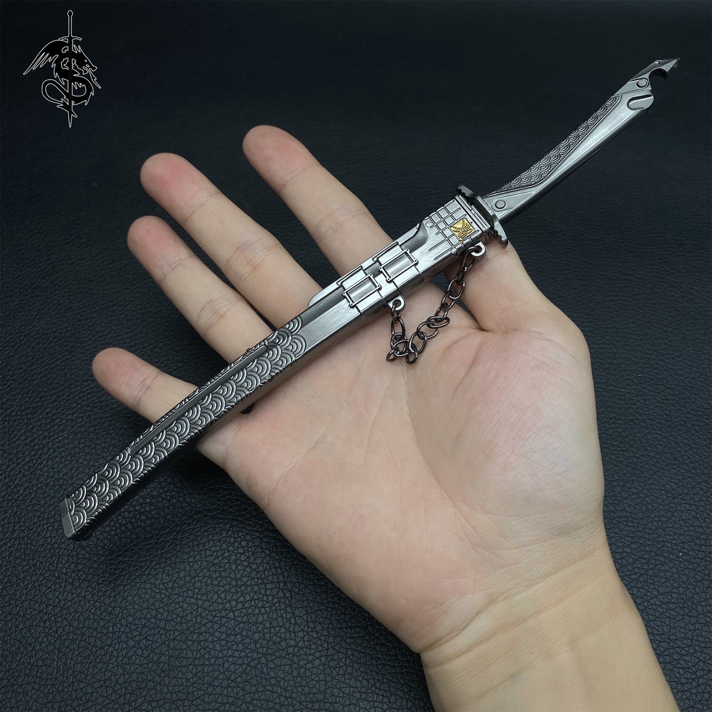 Hot Game Embroidered Spring Blade Metal Replica