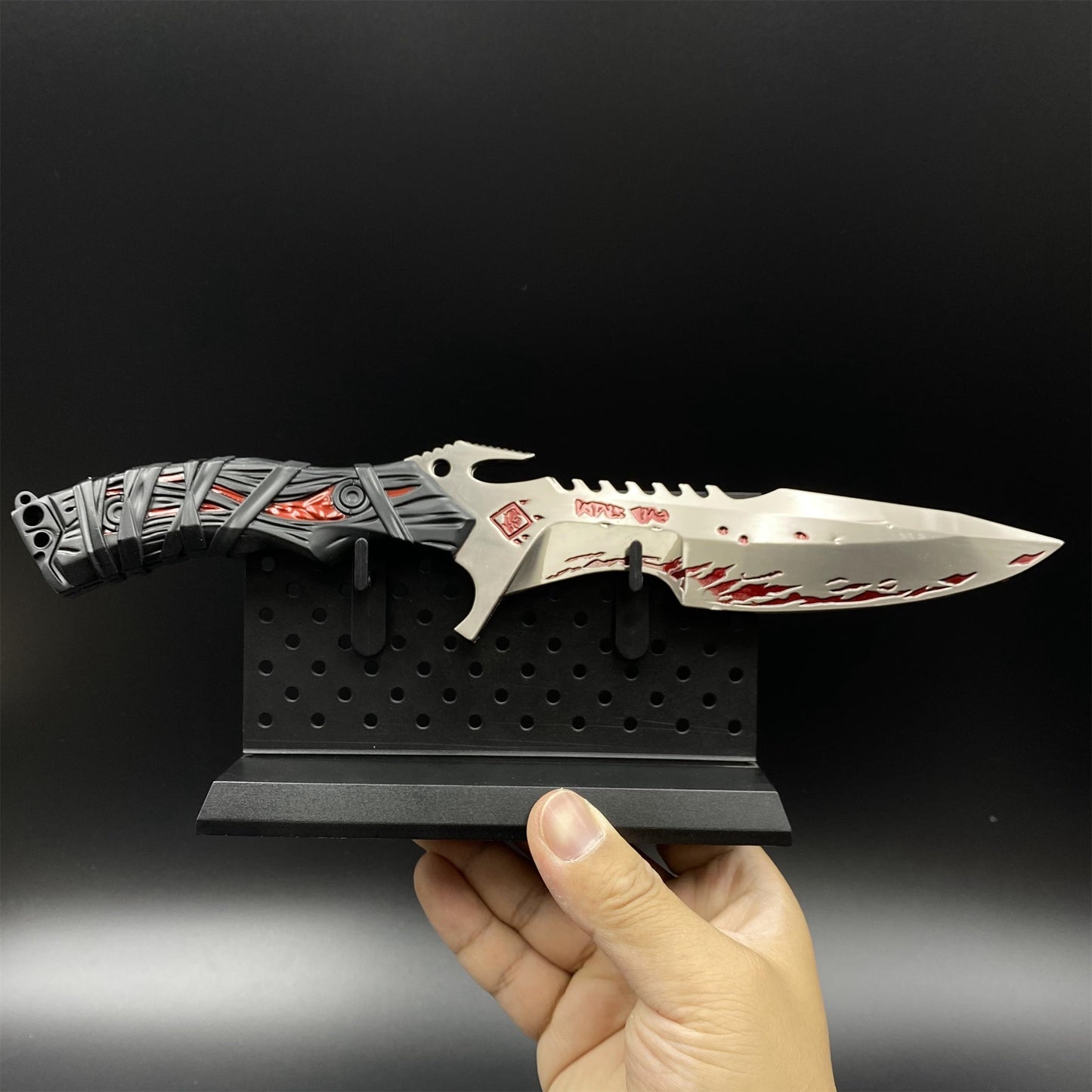 Delta Force Executioner Dagger 1:1 Scale Metal Replica - Blunt Blade Asara's Blade Collectibles