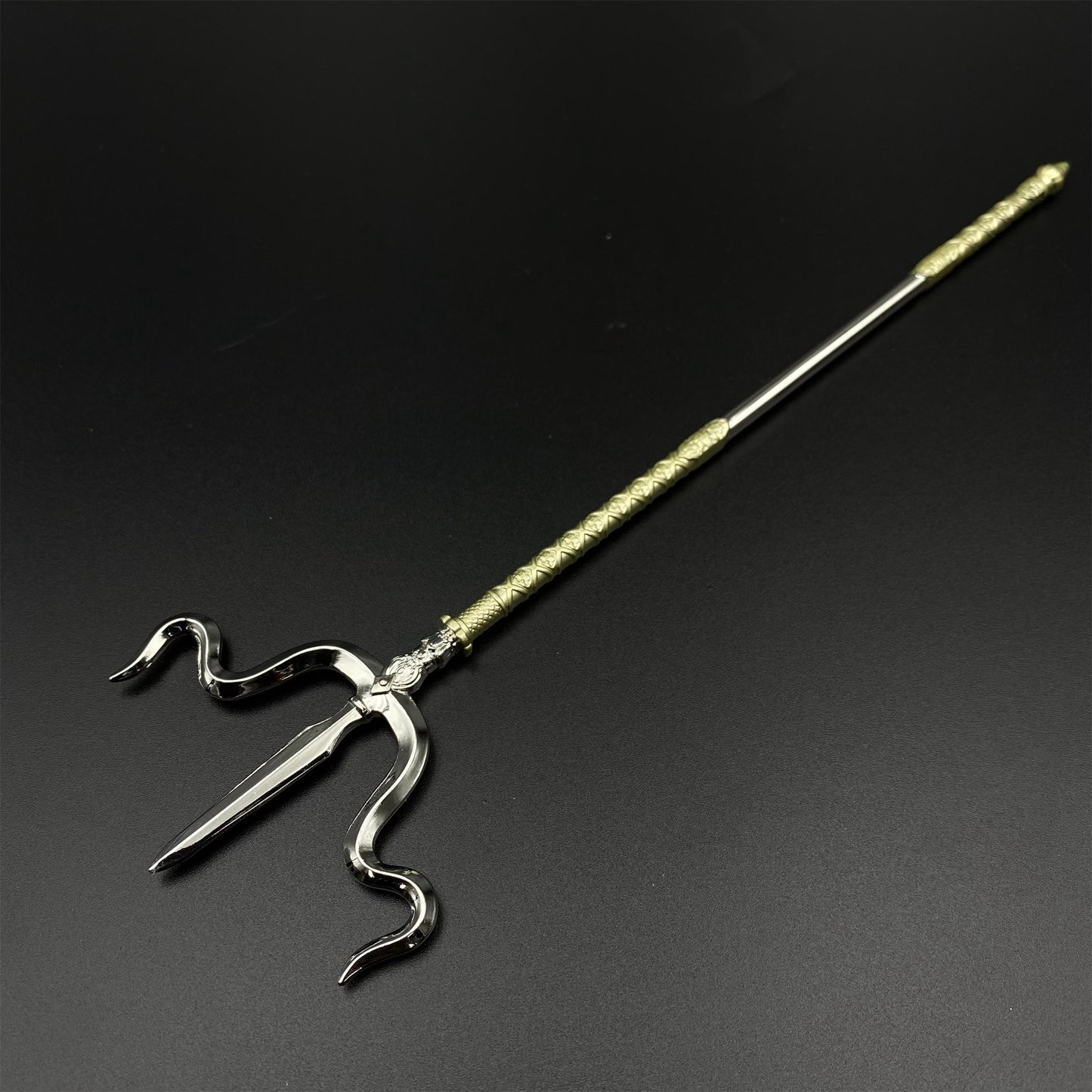 Sui Tang Fengchi Liujin Tang Metal Replica Unsharpened Ancient Chinese Polearm Miniature Collectible 22cm/8.7"