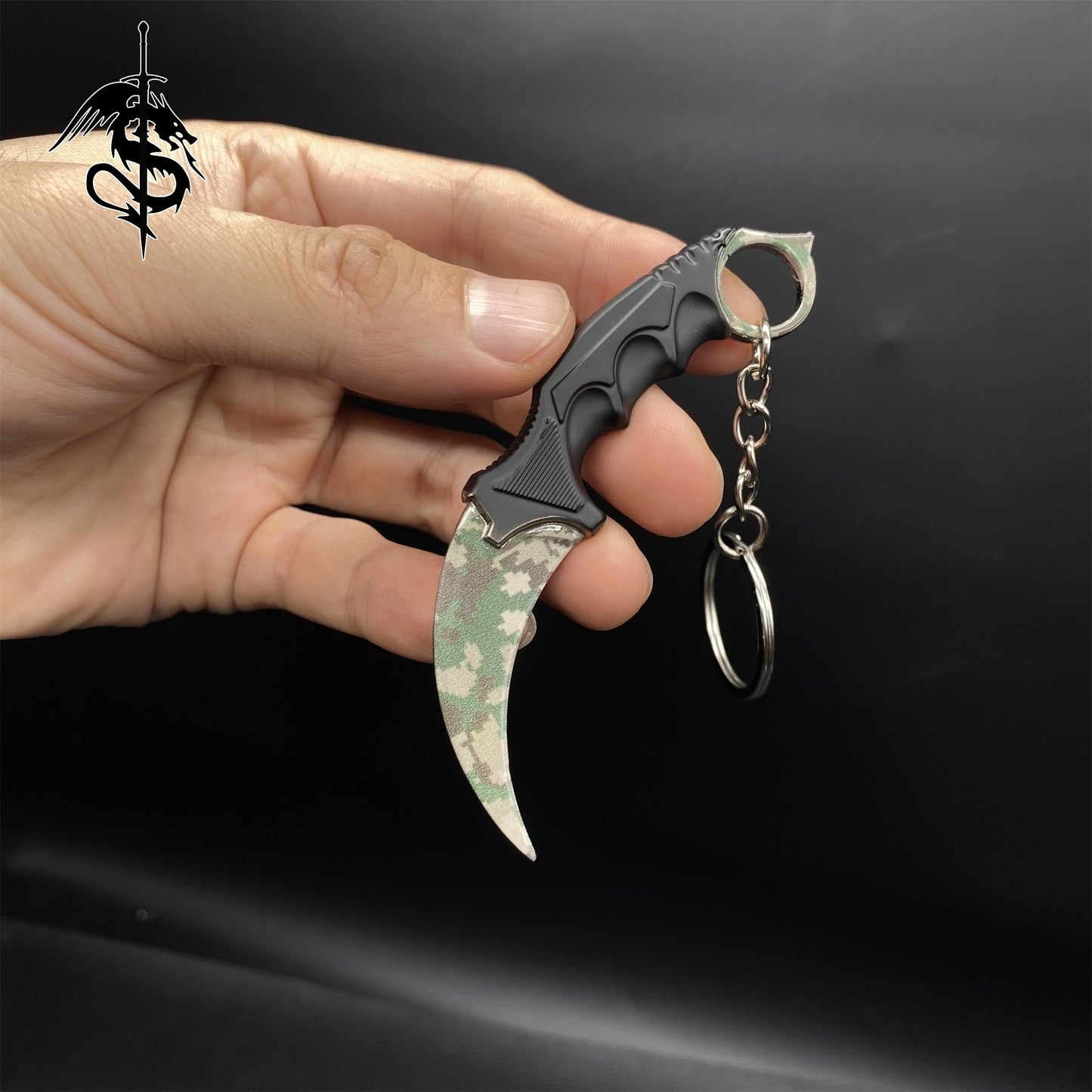 Forest DDPAT Skin Mini Karambit Keychain