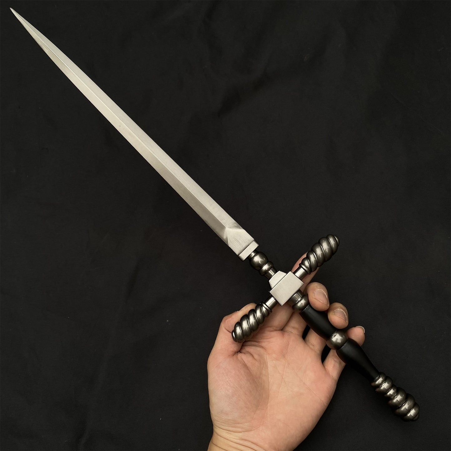 Hight-Quality Game Dagger Metal Craft For Collection