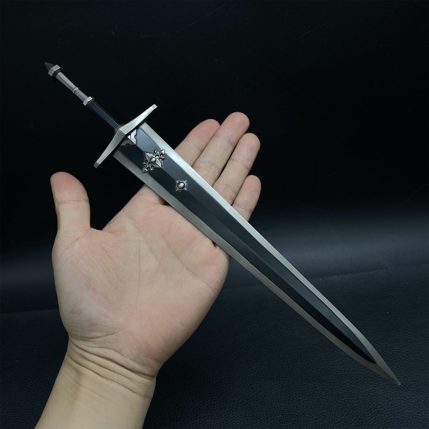 Greatsword of Solitude Metal Replica 30CM/11.8"