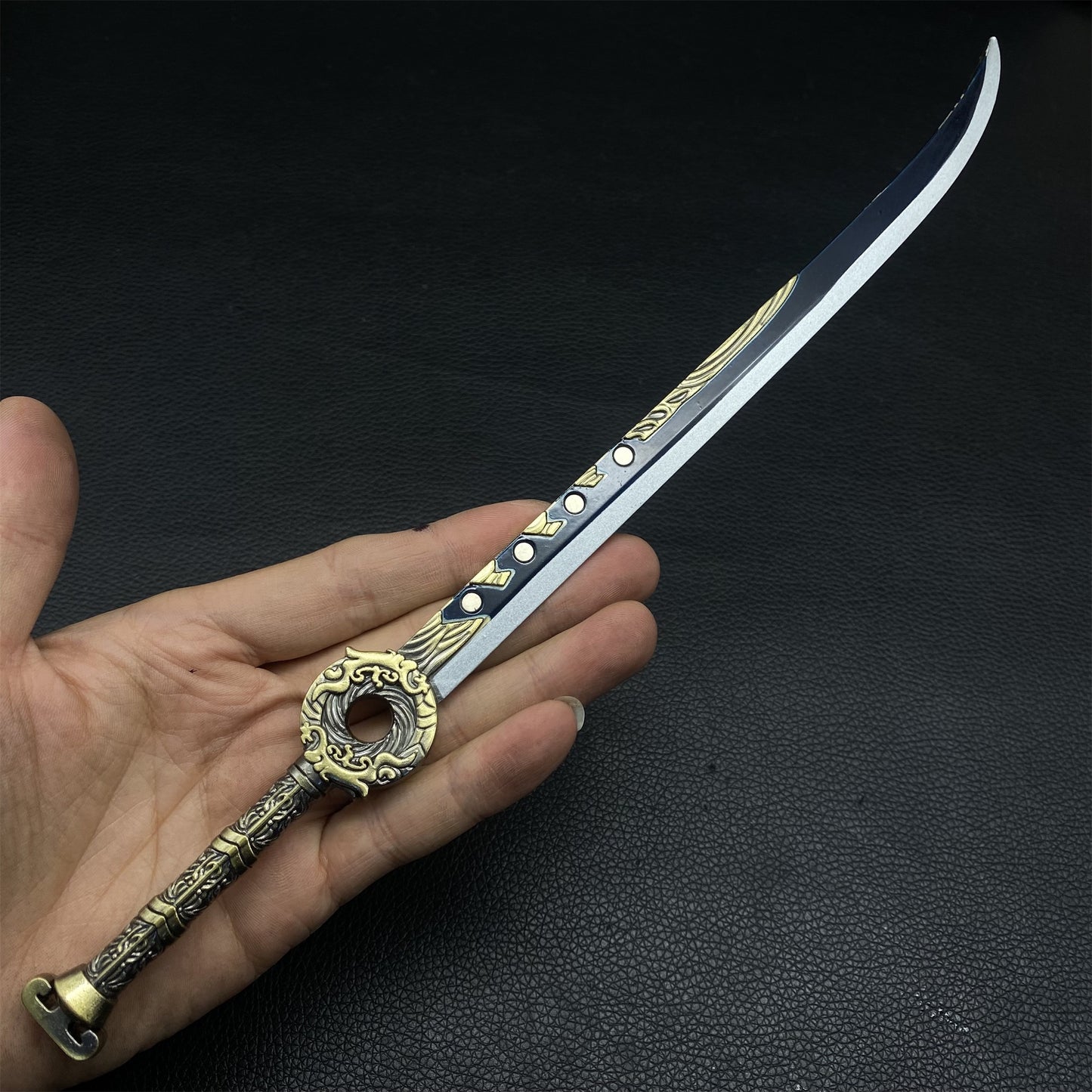 Cold Weapon Han Li Golden Fuzi Knife Metal Mini Replica