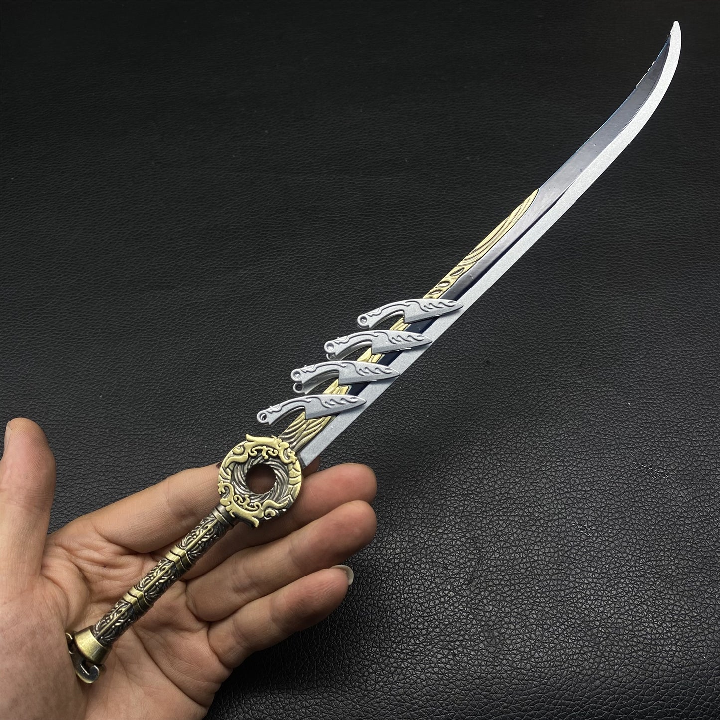 Cold Weapon Han Li Golden Fuzi Knife Metal Mini Replica